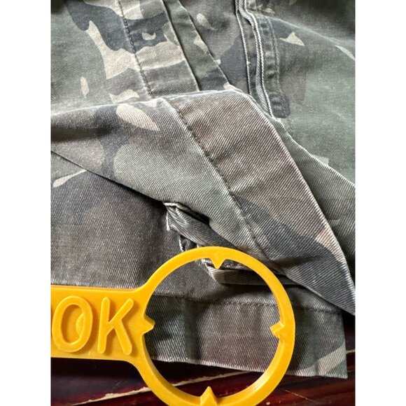 VTG Bugle Boy Mens Cargo Shorts 36 Camo Grunge Y2K Hunting Tactical Relaxed Fit - Picture 11 of 12